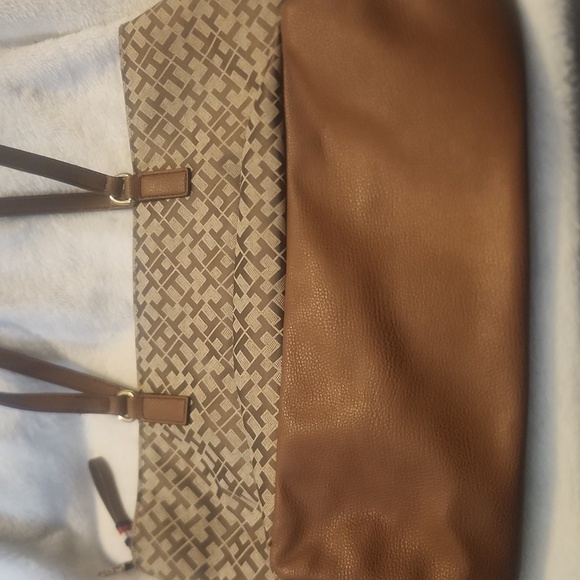 EUC Tommy Hilfiger Monogrammed Tote Bag - Picture 6 of 7